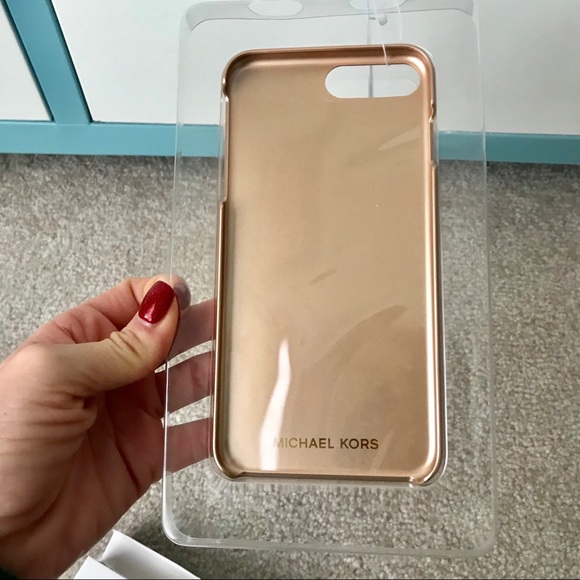 Michael Kors iPhone 7 Plus case - Picture 3 of 7